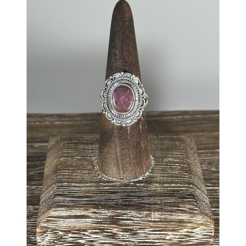 Raw Ruby 925 Sterling Silver With Scrollwork Detail Cocktail Ring Sz 6
